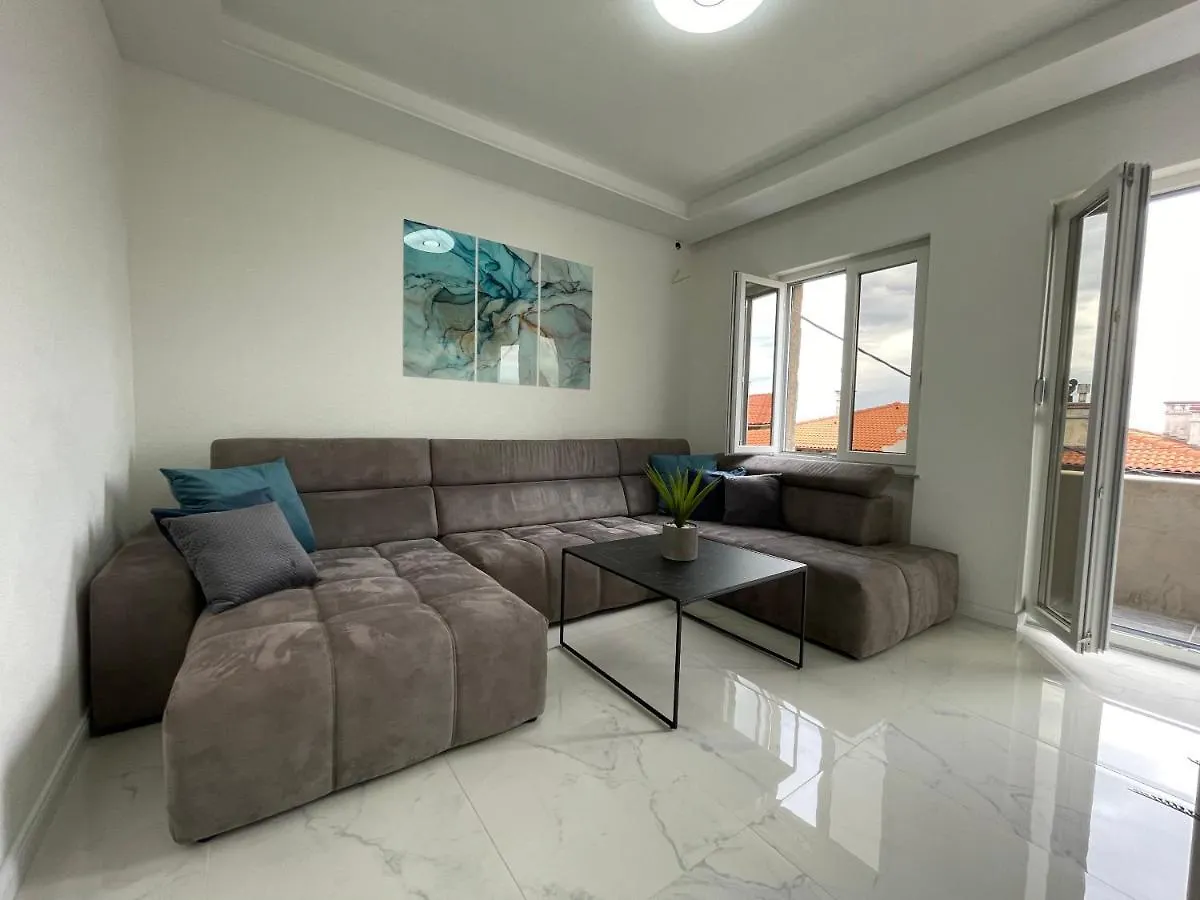 Luxury Apartment Dalia Rijeka 0*,